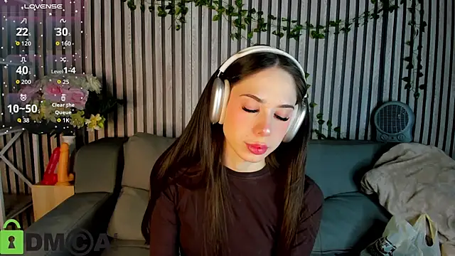 Snapshot of Lana_Stones chatting on November 13, 2025, 12:36 am Lana Stones online show from November 13, 2025, 12:36 am