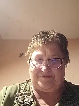Snapshot of Katherine735 chatting on April 30, 2026, 8:16 pm Katherine735 online show from April 30, 2026, 8:16 pm