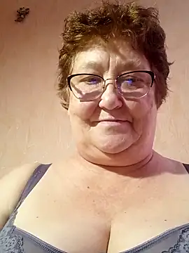 Katherine735 online show from June 10, 2026, 12:17 pm
