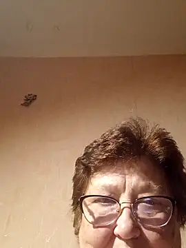 Katherine735 online show from June 19, 2026, 8:14 pm