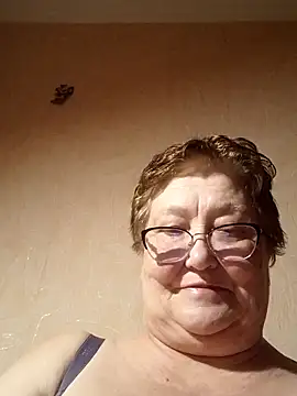 Snapshot of Katherine735 chatting on April 30, 2026, 8:57 pm Katherine735 online show from April 30, 2026, 8:57 pm