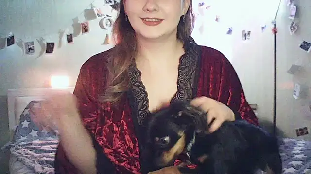 MoodieMira online show from February 14, 2026, 5:35 pm