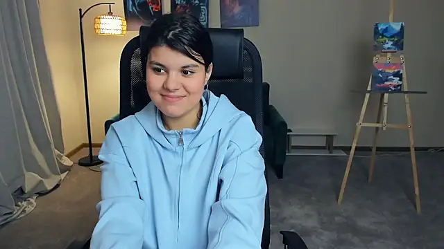 NicolaAlsaqri online show from October 14, 2025, 7:31 am