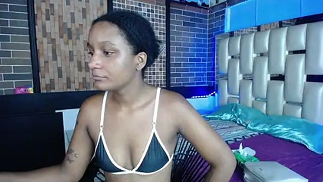 millysweetass online show from November 15, 2025, 2:32 pm