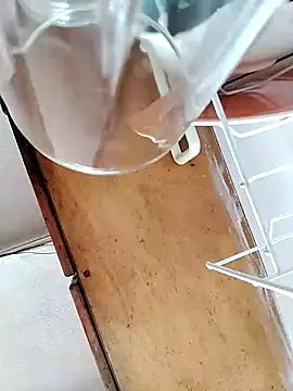 Snapshot of Valen_russo chatting on October 28, 2025, 1:32 pm Valen russo online show from October 28, 2025, 1:32 pm