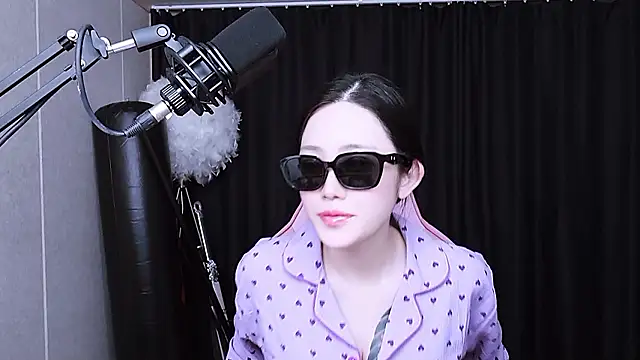 MISA 02 online show from November 17, 2025, 2:10 pm