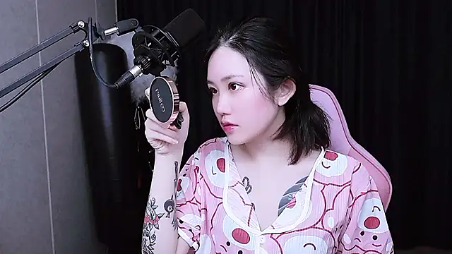 MISA 02 online show from November 22, 2025, 4:06 pm