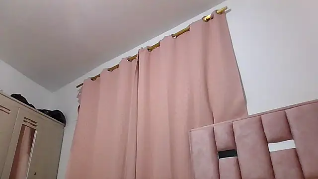 abby moss 2 online show from December 19, 2025, 6:16 am