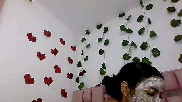 abby moss 2 online show from March 3, 2026, 12:34 pm