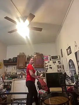 Snapshot of EdNEmSexyBlend chatting on October 22, 2025, 7:57 pm EdNEmSexyBlend online show from October 22, 2025, 7:57 pm