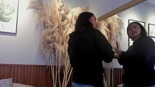 MIAHIVANOV online show from November 12, 2025, 11:47 am