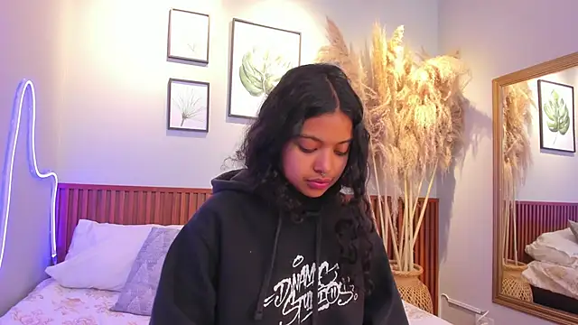 MIAHIVANOV online show from November 25, 2025, 12:27 pm