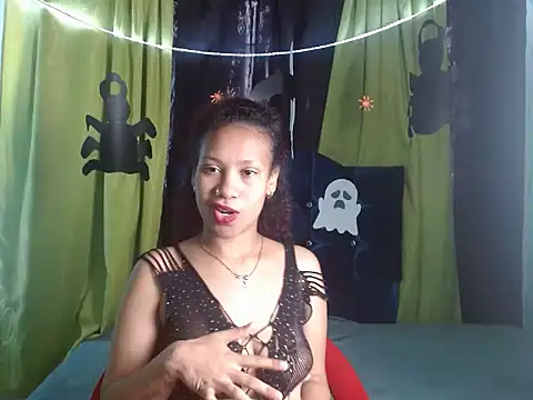 Snapshot of rouse_fun chatting on October 11, 2025, 6:42 pm rouse fun online show from October 11, 2025, 6:42 pm