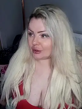 Sultress6969 online show from December 15, 2025, 6:47 pm