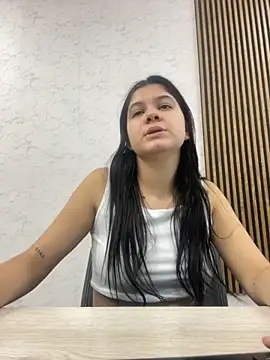 Snapshot of emma_jak chatting on October 12, 2025, 3:24 pm emma jak online show from October 12, 2025, 3:24 pm