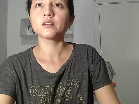 Renata Rivas online show from February 19, 2026, 3:36 am