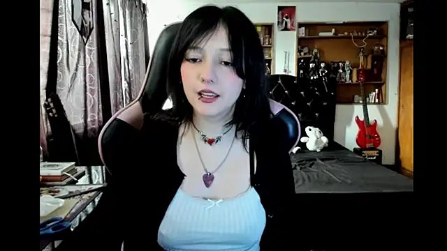 Snapshot of Maki_Zein_ chatting on March 3, 2026, 8:16 pm Maki Zein online show from March 3, 2026, 8:16 pm