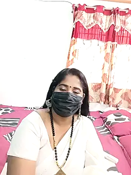 tamil-aunt online show from November 10, 2025, 6:29 am