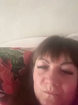 Butterfly8385 online show from February 24, 2026, 7:42 am