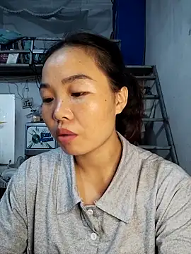 Snapshot of pusi_xinh chatting on October 19, 2025, 2:53 pm pusi xinh online show from October 19, 2025, 2:53 pm