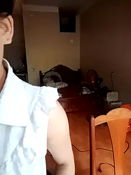 tuongvycute online show from October 28, 2025, 2:56 am