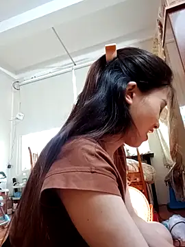 tuongvycute online show from November 5, 2025, 3:20 am