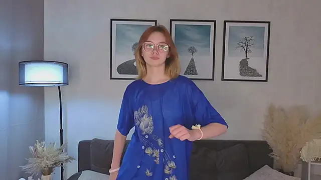 LinhFerrales online show from October 21, 2025, 10:03 am