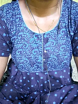 Snapshot of tamil_kanaka chatting on May 7, 2026, 3:33 am tamil kanaka online show from May 7, 2026, 3:33 am
