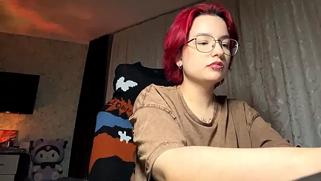 Snapshot of TheaBertch chatting on October 13, 2025, 3:57 pm TheaBertch online show from October 13, 2025, 3:57 pm