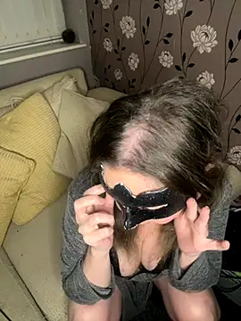 Snapshot of foxy-Chantelle chatting on November 7, 2025, 10:35 pm foxy-Chantelle online show from November 7, 2025, 10:35 pm