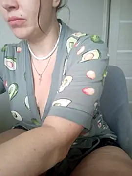 Ambika beauty online show from April 9, 2026, 12:33 pm