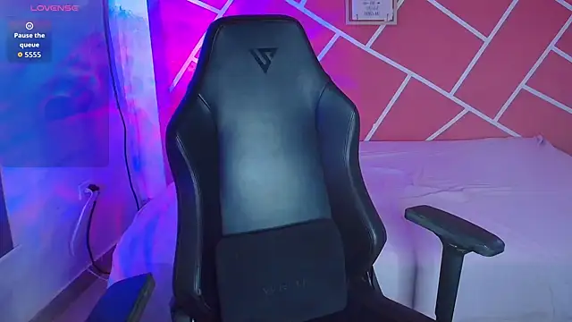 sweety dreambaby online show from December 3, 2025, 3:22 pm