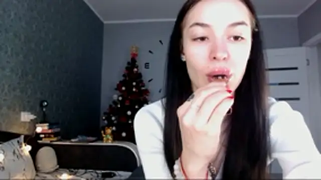 Daphne Darkthorn online show from January 8, 2026, 6:52 am