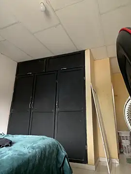 Im Camii online show from November 20, 2025, 5:35 pm