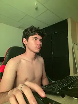 Im Camii online show from March 1, 2026, 7:36 pm