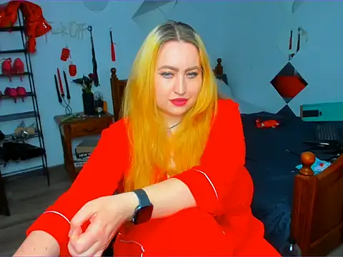 TheNaughtyGF online show from April 6, 2026, 10:33 pm