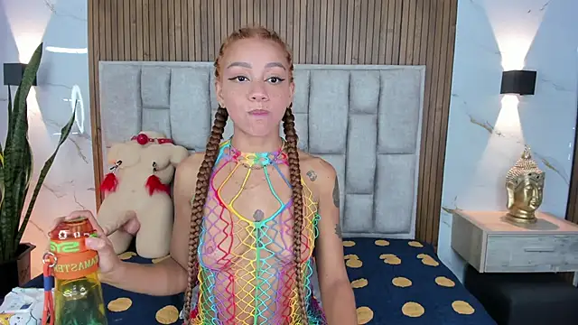 Sassha ferrer online show from December 13, 2025, 8:04 pm