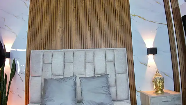 Sassha ferrer online show from February 2, 2026, 6:40 pm