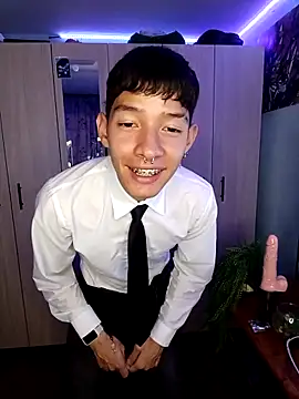 heyy noah11 online show from November 2, 2025, 2:49 am