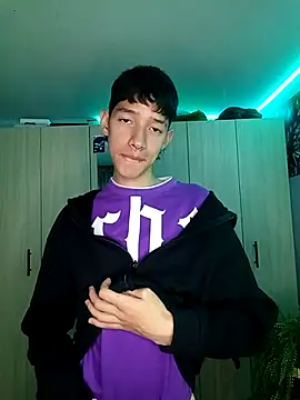 heyy noah11 online show from November 3, 2025, 1:33 am