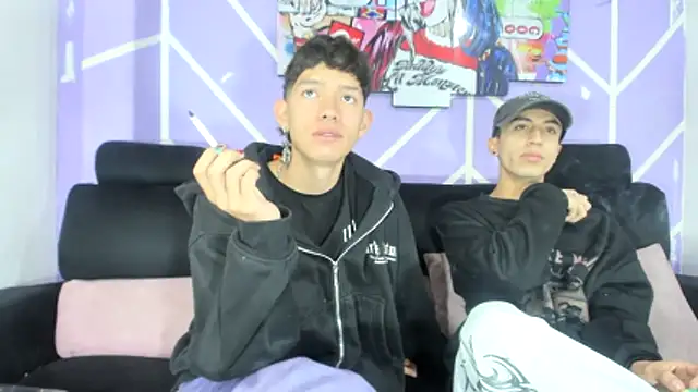 heyy noah11 online show from April 14, 2026, 1:38 pm