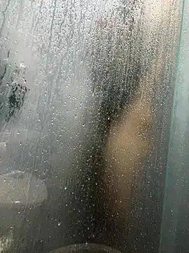 Molotov Explosive online show from November 15, 2025, 9:08 pm