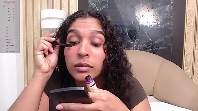 Belindamuller online show from February 18, 2026, 11:34 pm