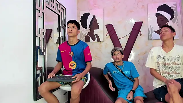 EMPIRE BOYS1 online show from January 31, 2026, 7:34 pm