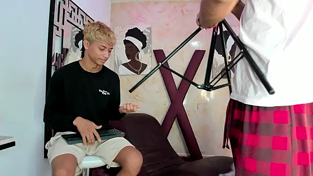 EMPIRE BOYS1 online show from March 30, 2026, 7:37 pm