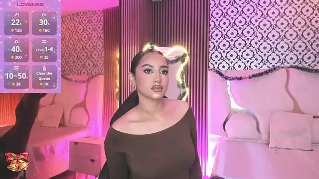 BEELLA TAY1 online show from December 3, 2025, 12:04 pm