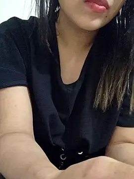 Tanha18 online show from December 4, 2025, 6:51 pm