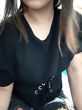 Tanha18 online show from April 15, 2026, 5:50 pm