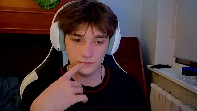 sweeetangeel online show from January 14, 2026, 9:51 pm