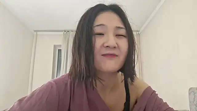 Snapshot of Lyndasilk chatting on March 2, 2026, 3:30 pm Lyndasilk online show from March 2, 2026, 3:30 pm